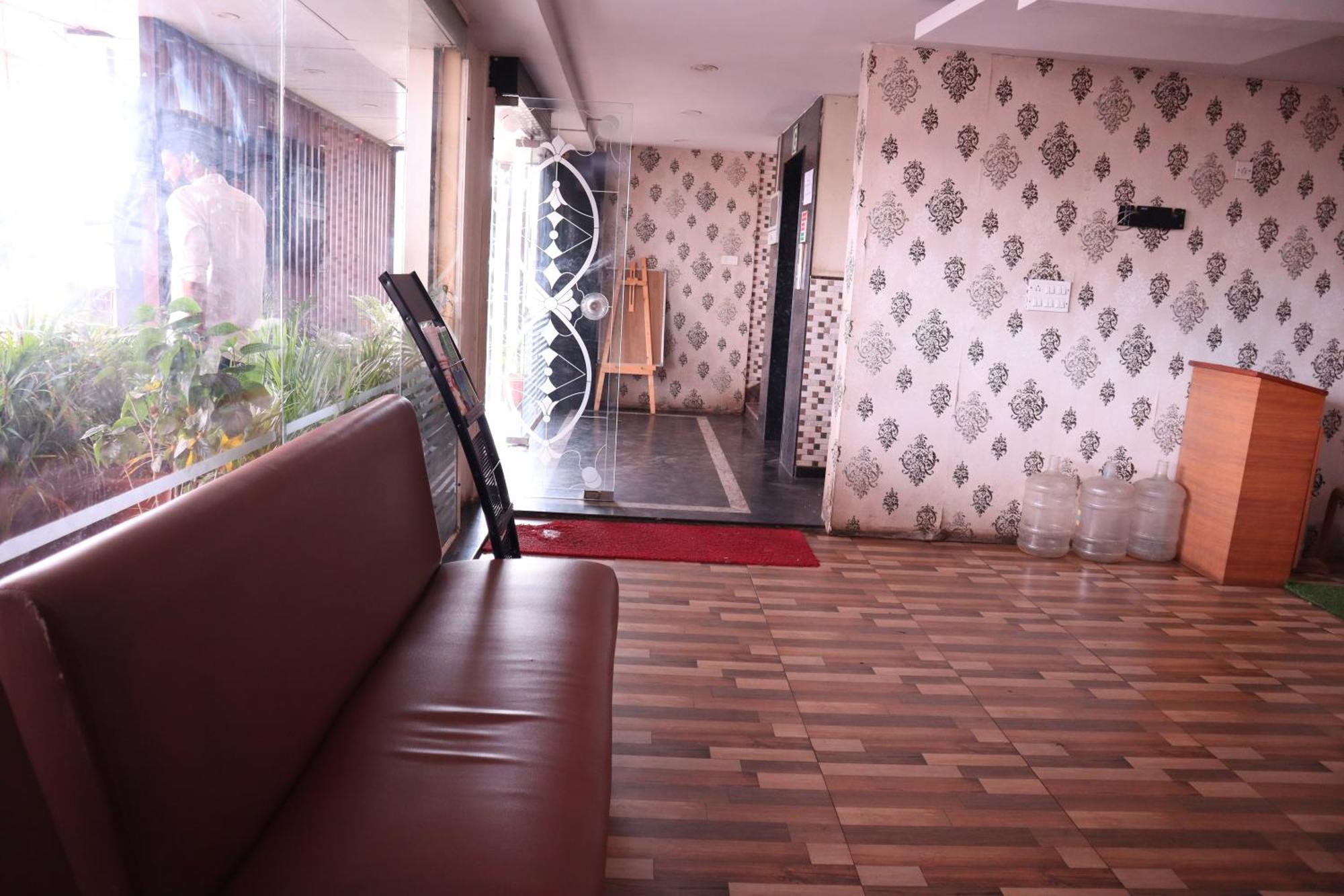 Millennium Plaza Hotel Kammasandra Buitenkant foto